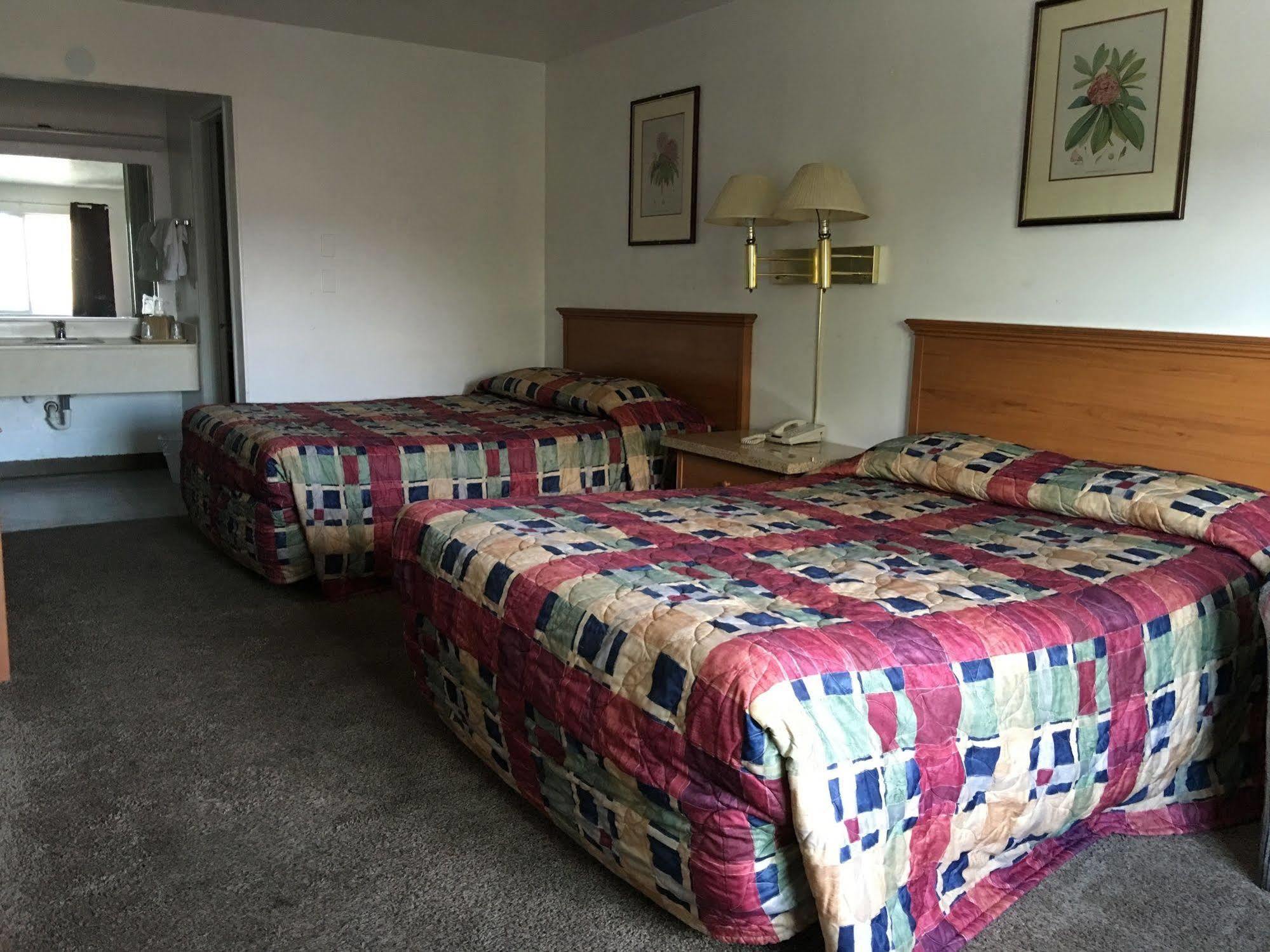 Beaverton Budget Inn Экстерьер фото